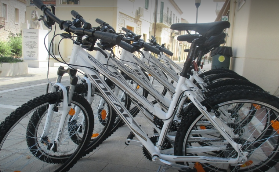 METHONIBIKES - Bike Rentals