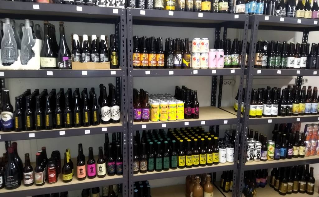 KYTTARO Rock Bar * Whisky Bar / Beer House - NOTOS GREEK CRAFT BEER