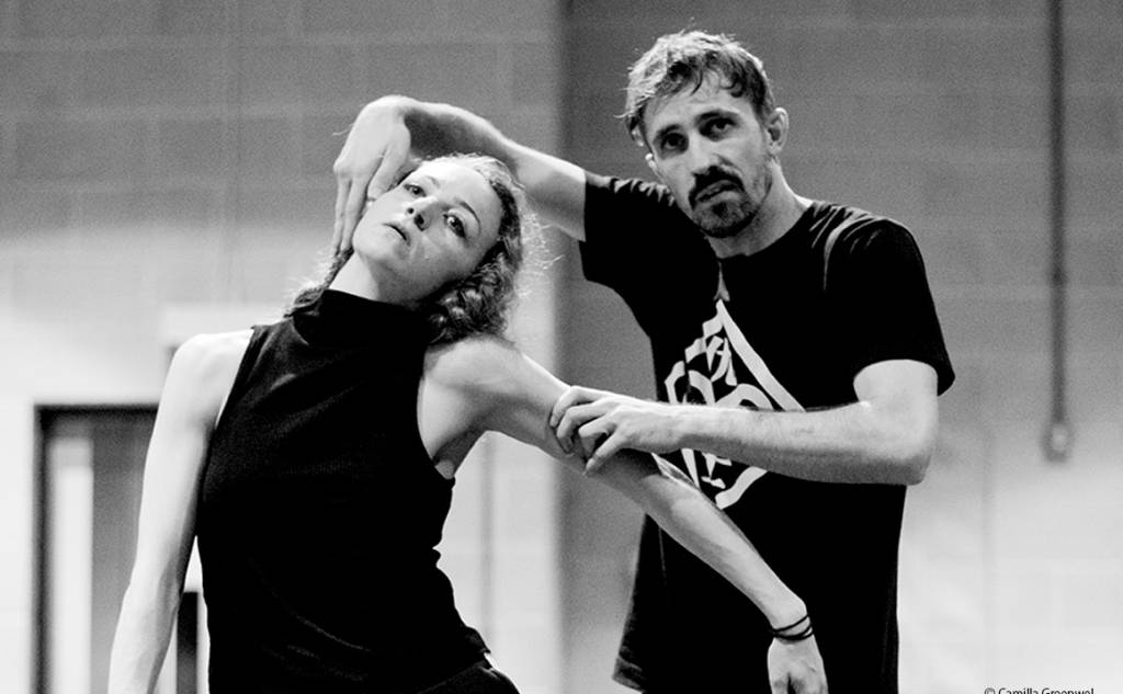 28ο Φεστιβάλ Χορού Καλαμάτας - JUKSTA – CHRISTINE GOUZELIS & PAUL BLACKMAN "1000 WAYS TO HOLD"