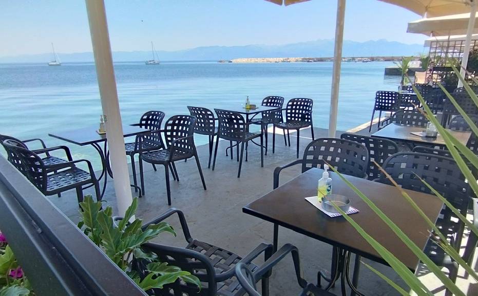 Passage Γυρογωνιά - Μεζεδοπωλείο