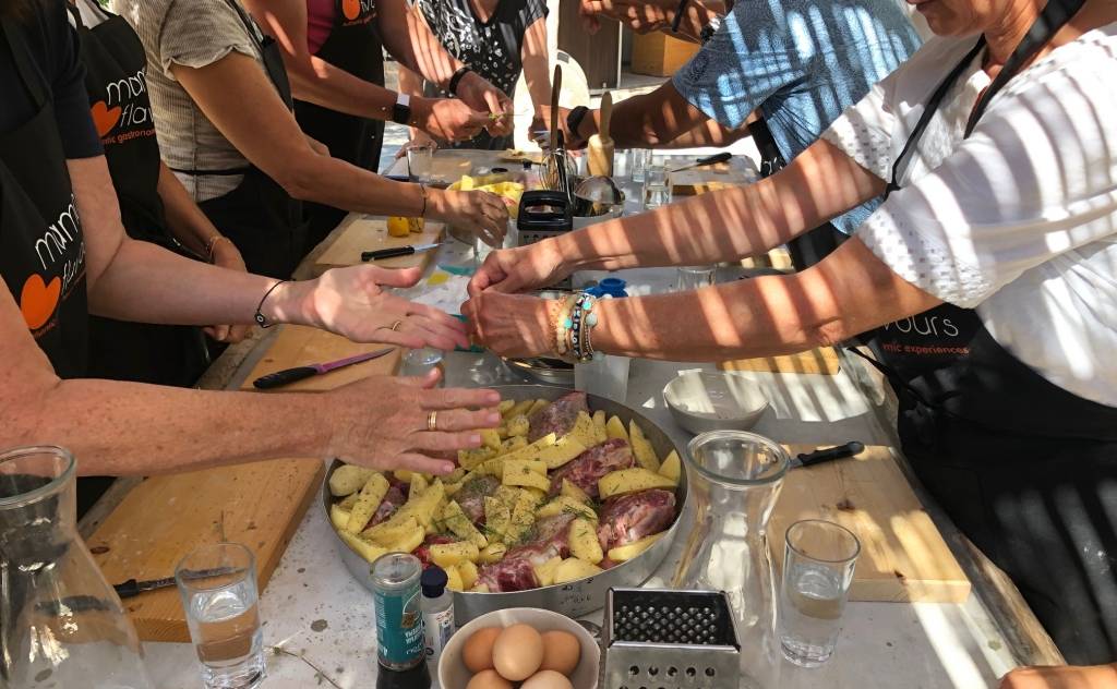 COOKING CLASS IN AN OLIVE GROVE IN MESSINIA