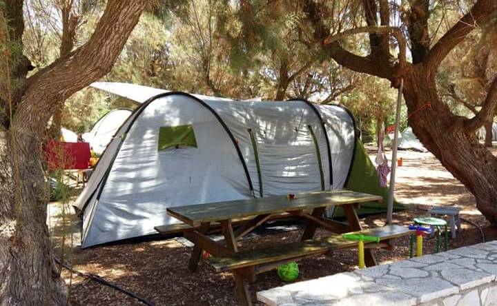 Camping Proti