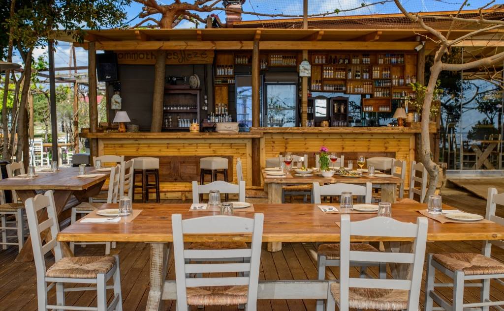 4 Seas - Beach Bar/Restaurant