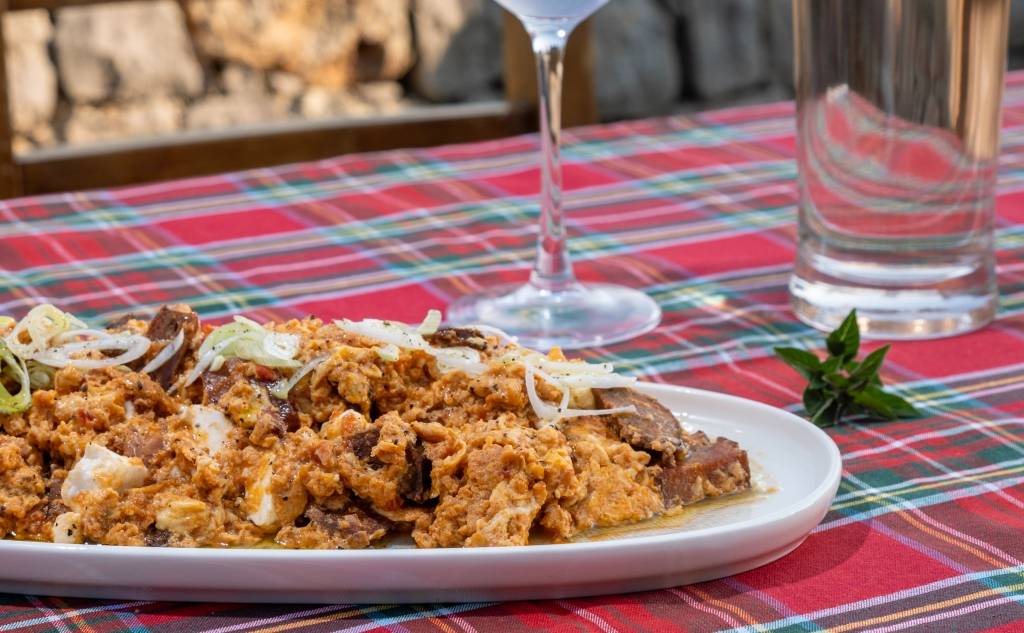 PURNARI-Restaurant