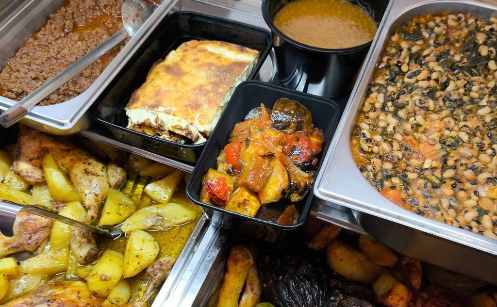 Me ta kremmydakia... - Restaurant