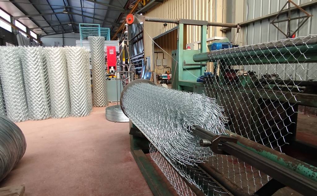 Γκλιάτας Κωνσταντίνος-Εμπορικό Κέντρο Αλουμινίου και Σιδήρου