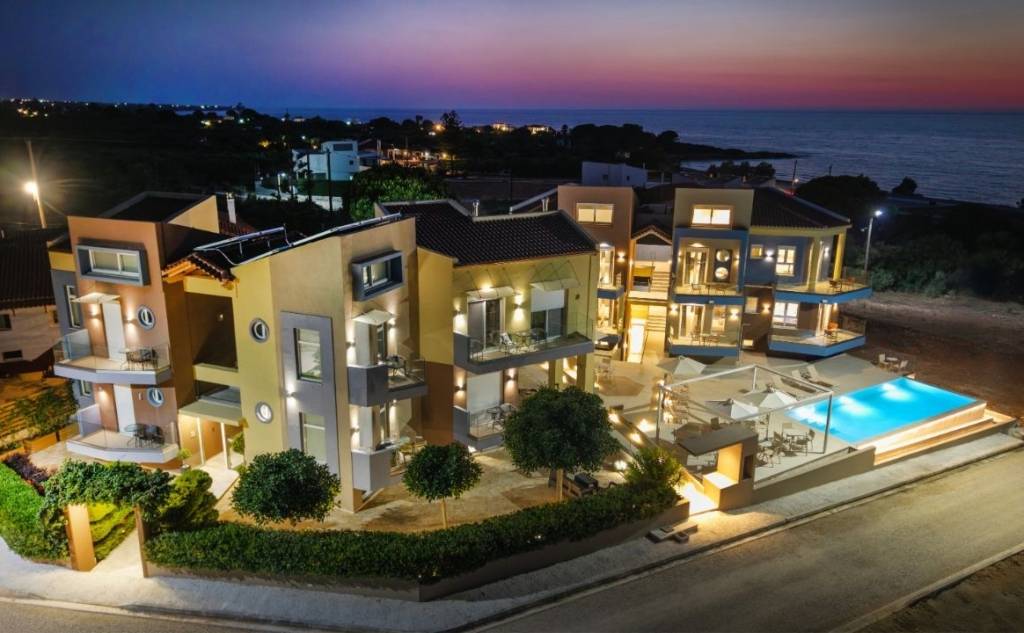 Kyparissia Diamond Suites
