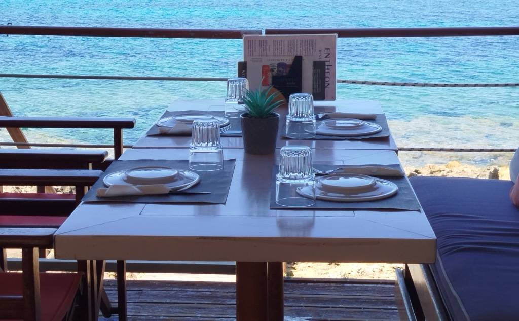 Entheon Cafe-Restaurant