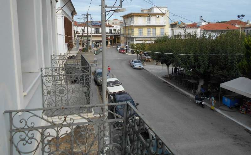 Detached house with great view in Gargaliani