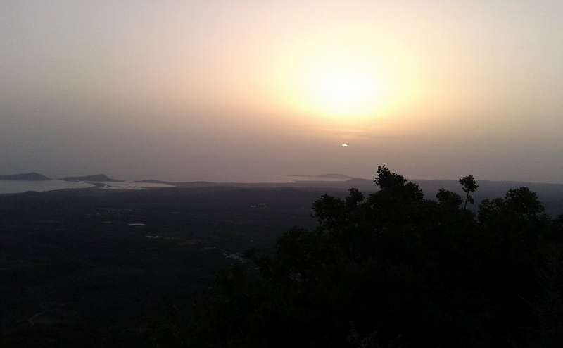 Freewalkers Walk: Full-Moon Chandrinou