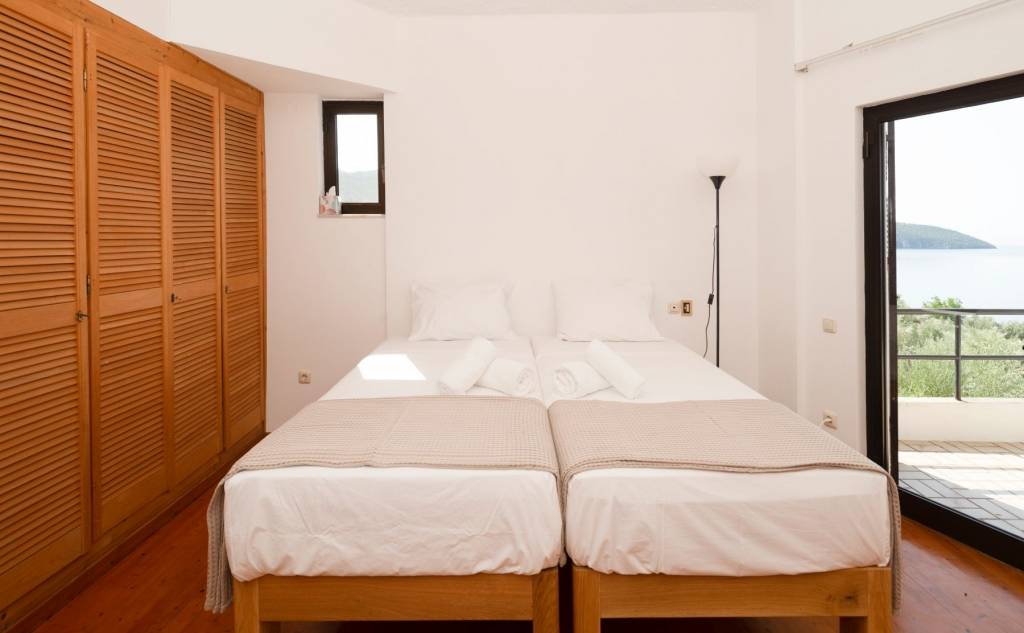 Kalamata Top Rooms: Orea Elena