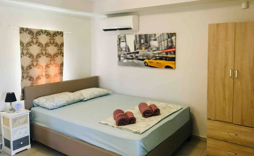 Five Pathways - Rooms to Let