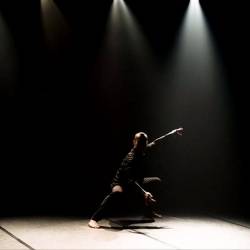 ΦΕΣΤΙΒΑΛ ΧΟΡΟΥ ΚΑΛΑΜΑΤΑΣ - Physical Momentum / Francisco Córdova - Ohtli