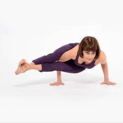 Asana to Zen With Vivi Letsou